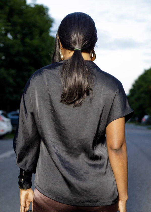 Noir Satin
